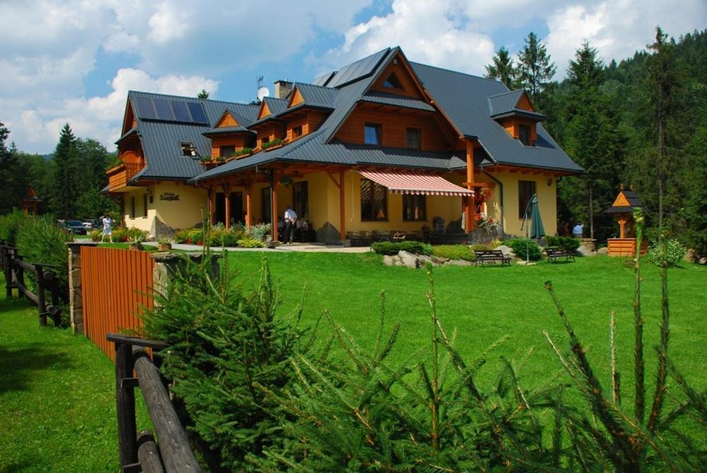 Willa Zarebek Łopuszna Exteriör bild
