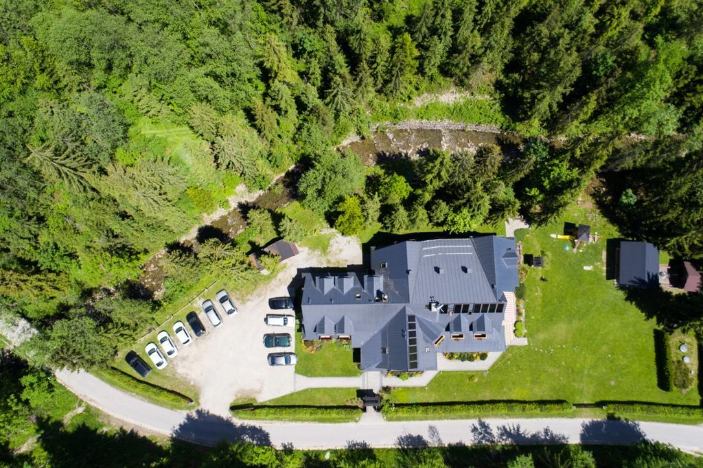 Willa Zarebek Łopuszna Exteriör bild